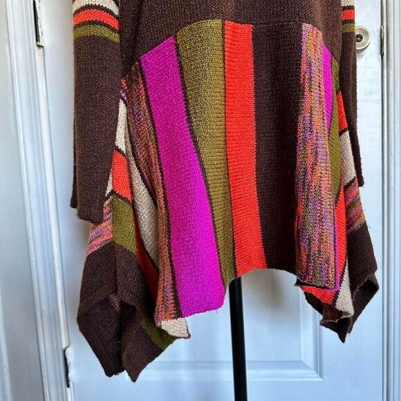 MIRROR IMAGE Women's Brown & Multicoloured Striped Sweater, Size Medium - Picture 2 of 8
